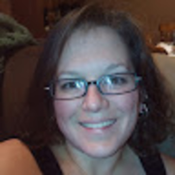 Meet your Posher, Jessica - Picture 1 of 1